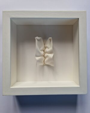 Framed Paper Kiss 01